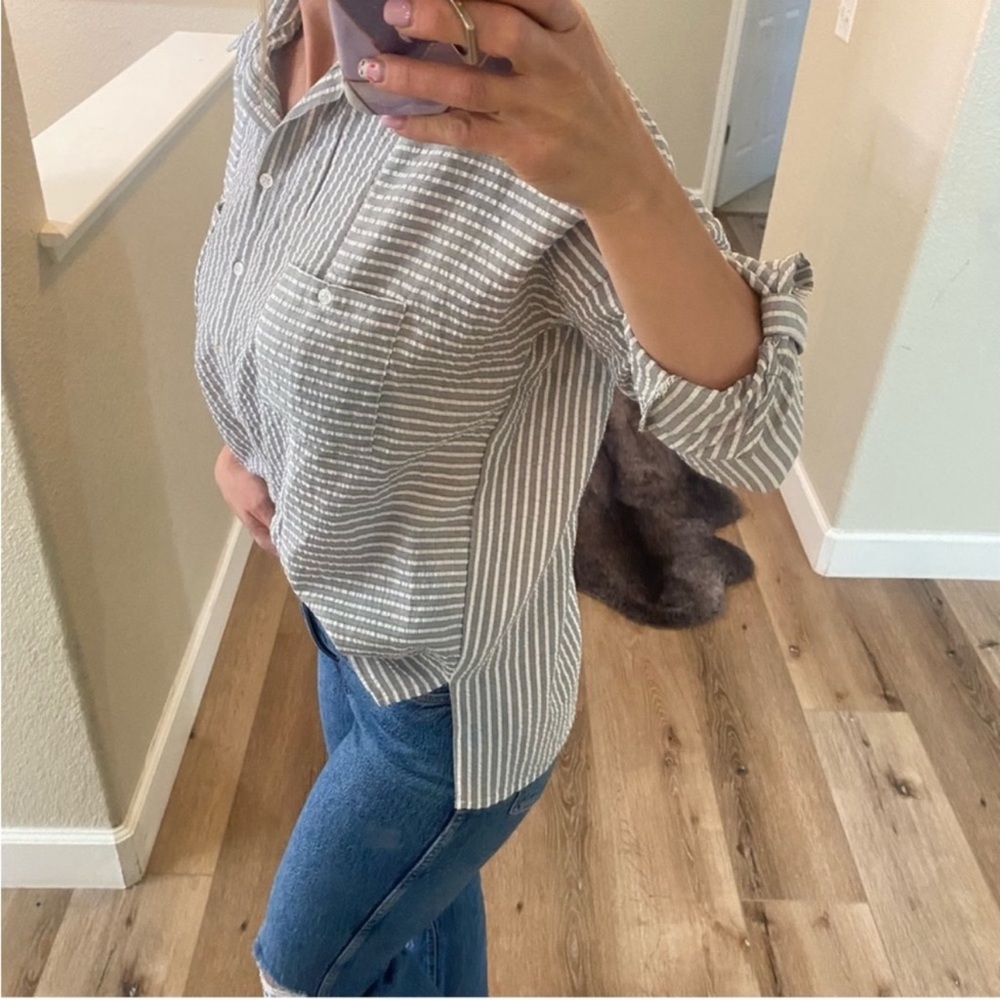 Adyson Parker gray white striped button up shirt - Picture 4 of 14